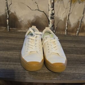 Cariuma White and Tan Sneakers #1